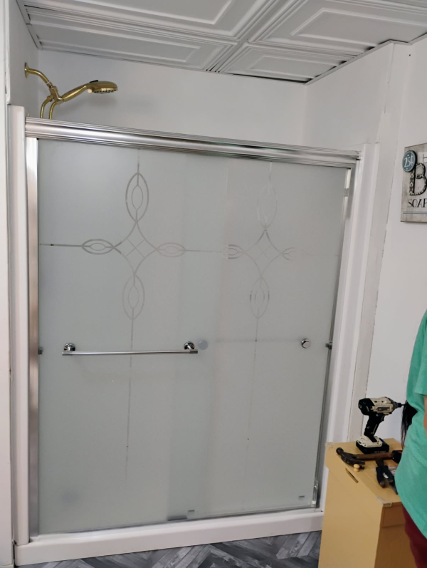 Saylorsrepairs shower door
